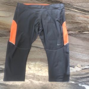 Nike Dri-Fit workout capris Large